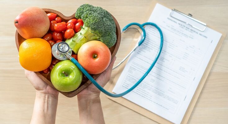 How to Become a Certified Nutritionist?