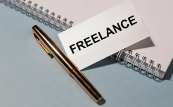 Is Freelancing Worth it? Pros and Cons